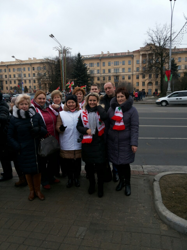 Возложения венков к монументу Победы_1.jpg