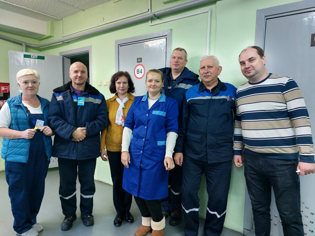 Акция Поздравим мам и пап вместе (2).jpg