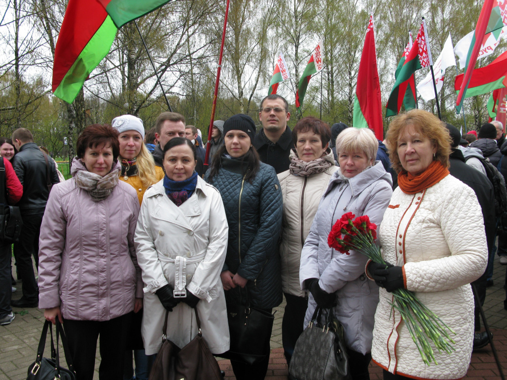 Возложения цветов ЧАЭС.jpg