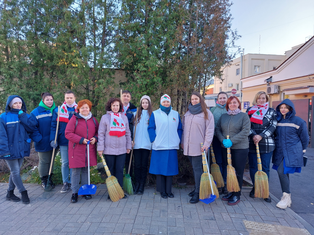 Субботник_17.10.2023 (1).jpg