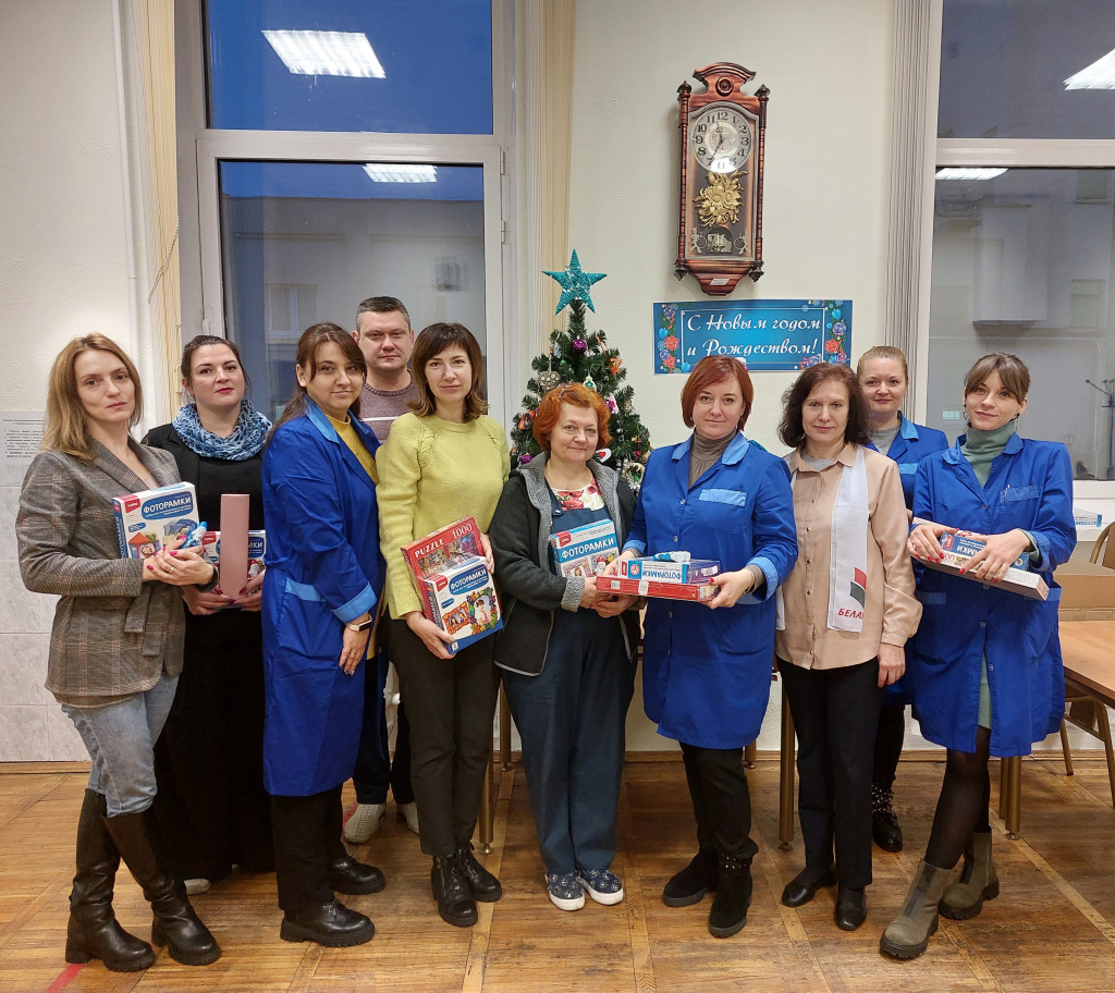 Новогодняя игрушка (1).jpg